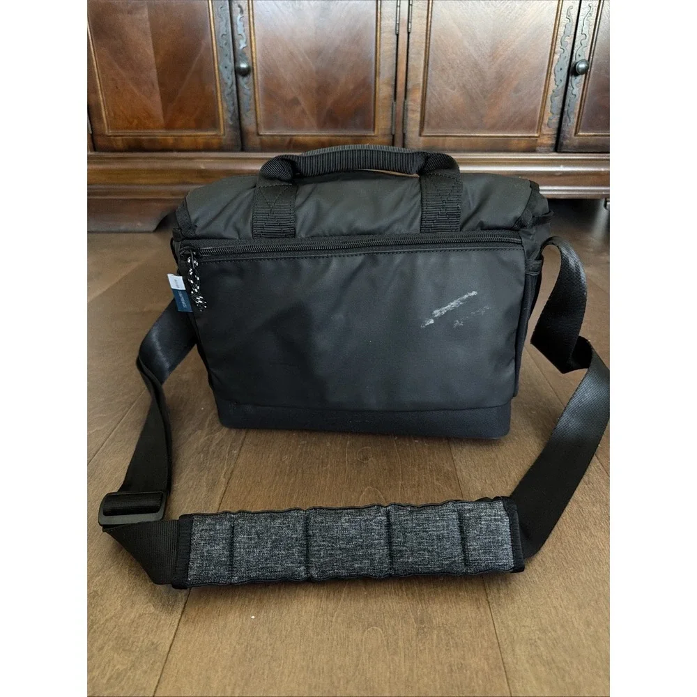Tenba DNA 9 Slim Messenger Bag Camera Case 10x9x3 Used